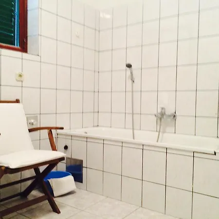 Jezera 796b Apartment Tisno